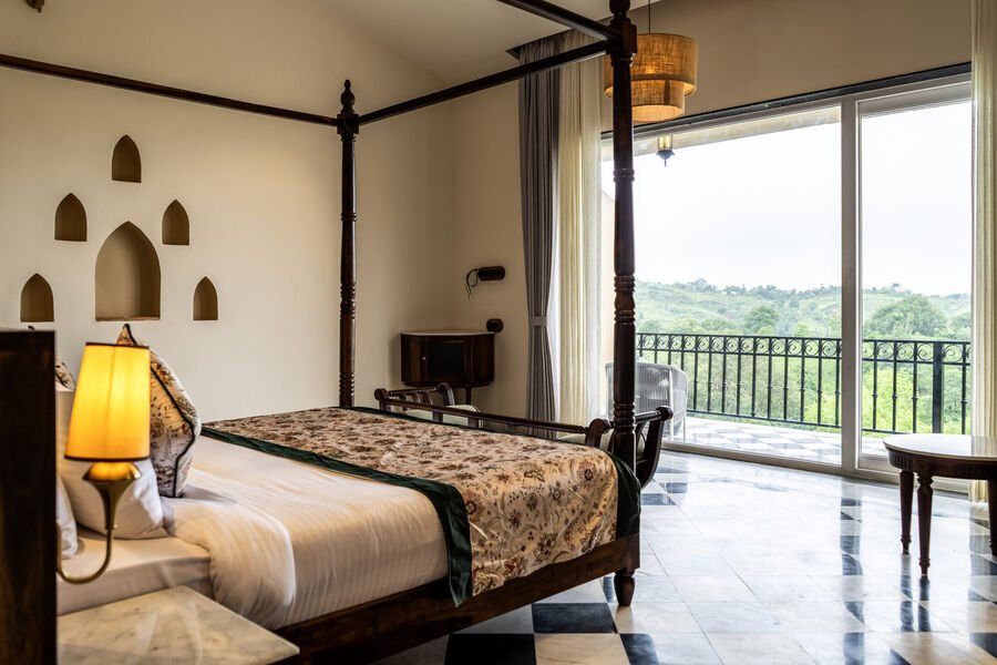 Godawan Grand Open-to-Mist Suites