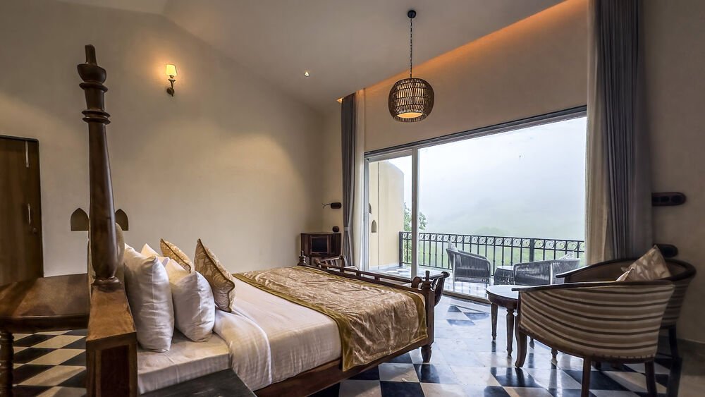 Bedroom, Kurja block